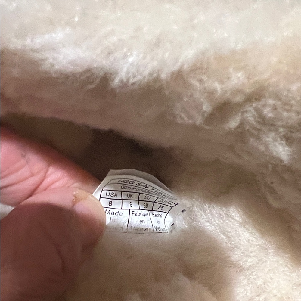 UGG Women's Brown Winter Boots - Picture 5 of 5